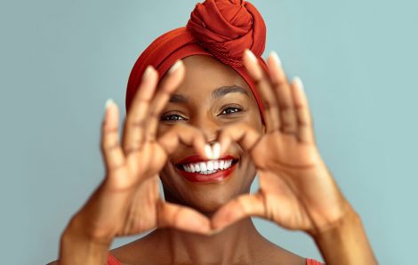 How Does LipLase Treatment Add Volume to Lips Without Injections?
